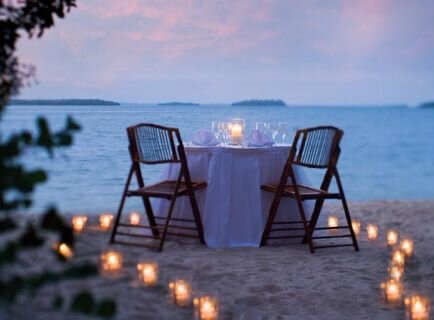 Ile De La Digue Un Diner Romantique Sur La Plage Kadolog
