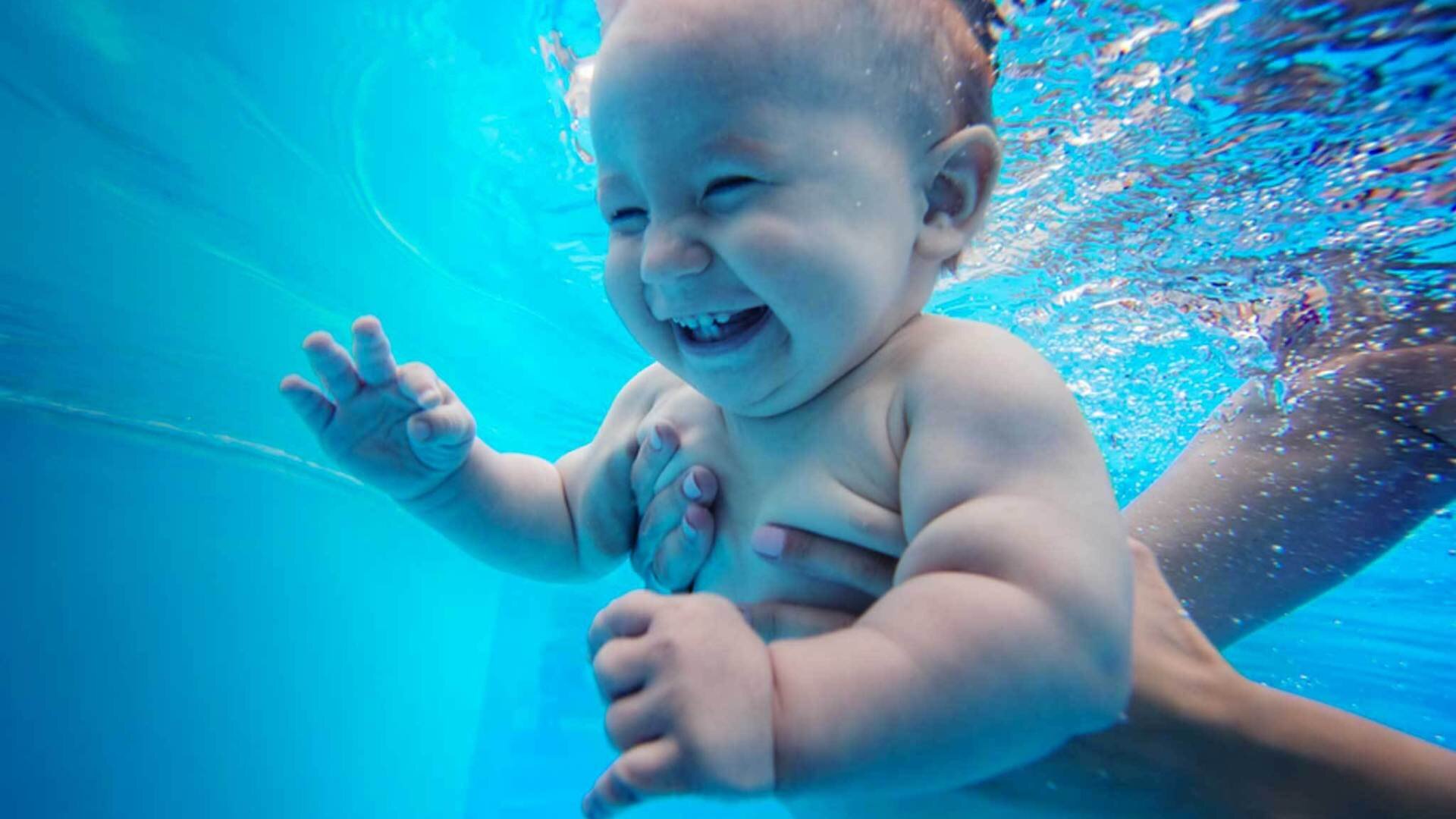 Reservez Le Cadeau Des Heures De Bebe Nageur Kadolog