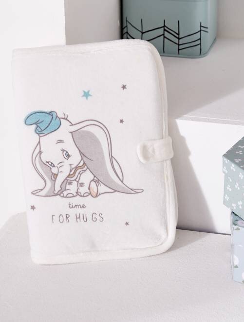 Purchase Wishlist Item Protege Carnet De Sante Dumbo Bebe Garcon Ecru Kiabi 8 00 Kadolog