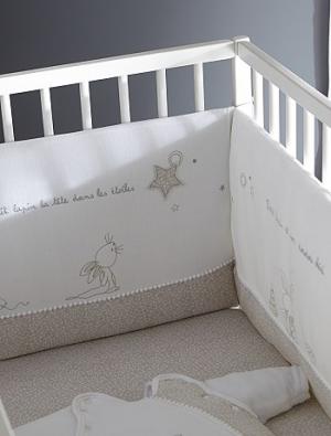 Reservez Le Cadeau Tour De Lit Velours Brode Bebe Fille Kiabi 24 99 Kadolog